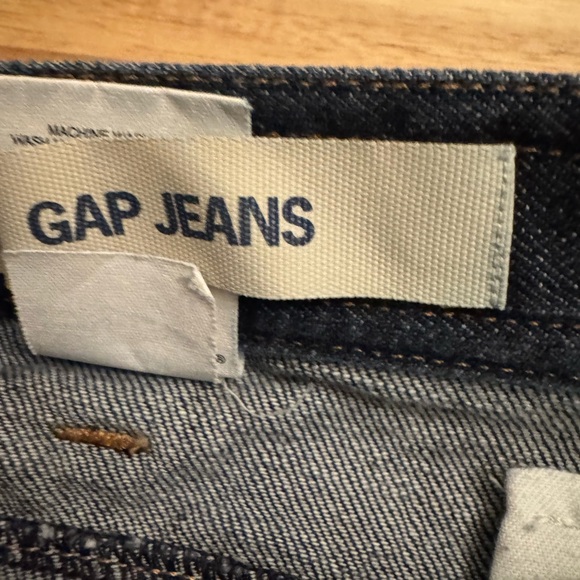 GAP Dark Blue Denim Mini Skirt size 8 in like new condition - Picture 3 of 8